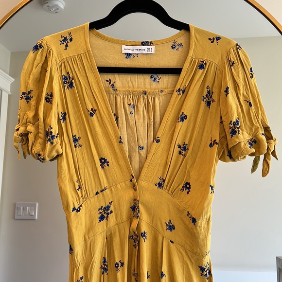 Faithfull The Brand Summer Midi Dress, size 6 - Picture 3 of 6